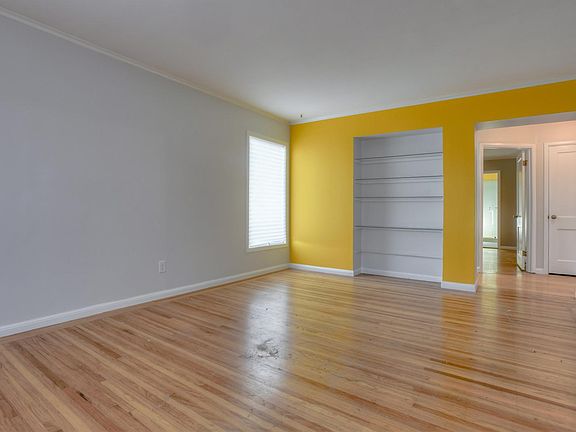 4th image of 1294 Shafter Ave