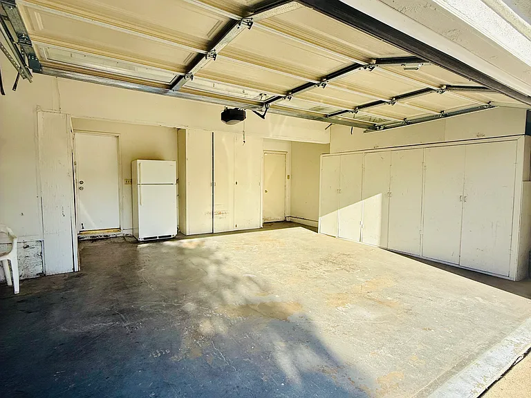 17102 Cortner Ave — Photo 24
