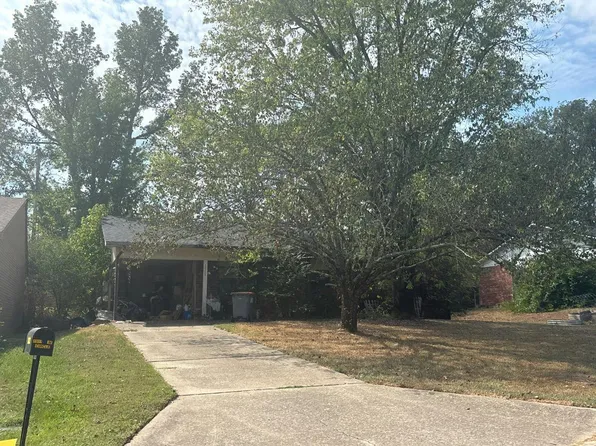 1511 M Cir, Barling, AR 72923