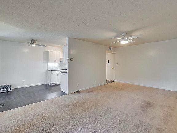 4th image of 181 Del Medio Ave APT 206