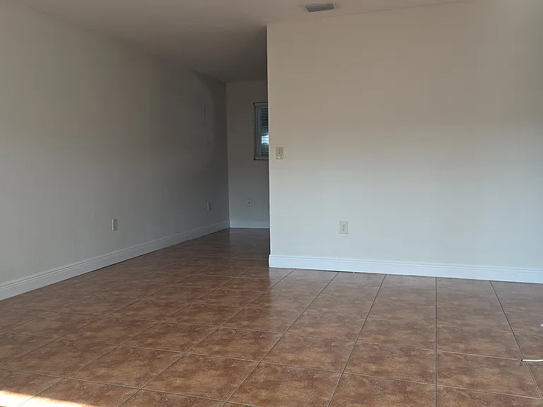 319 Beacom Blvd — Photo 6
