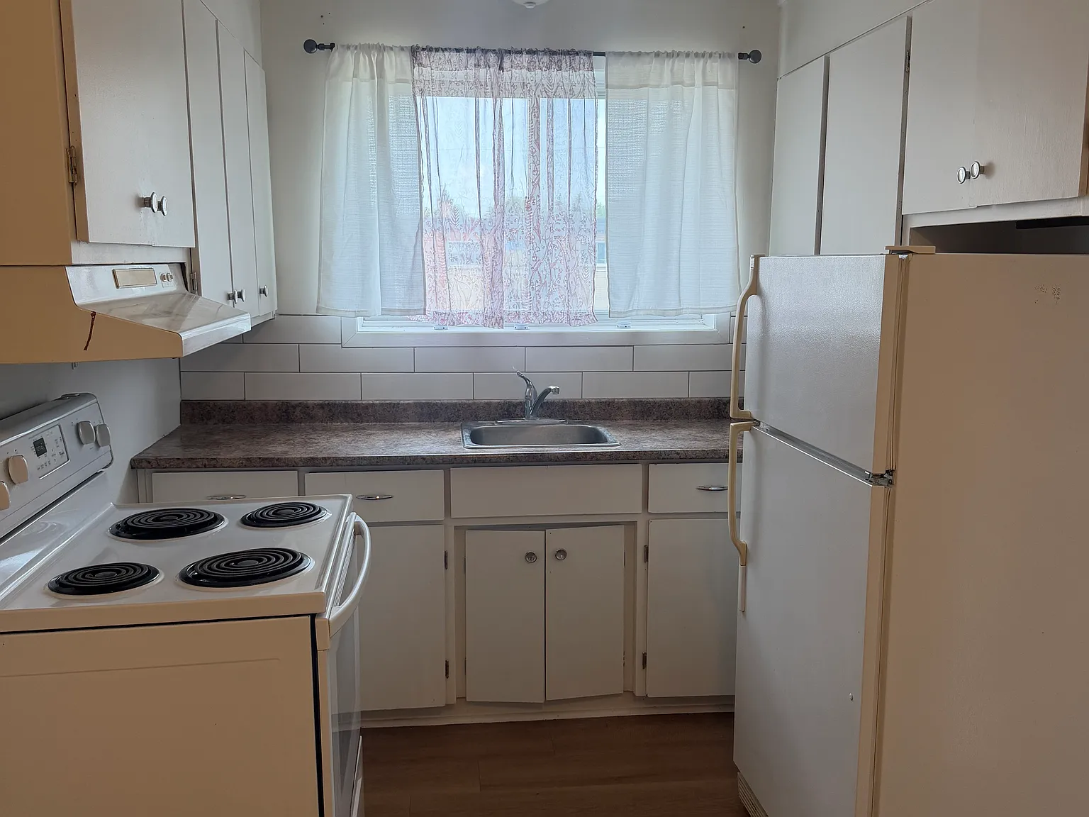 50 Kimberley Dr- Unit F — Photo 1