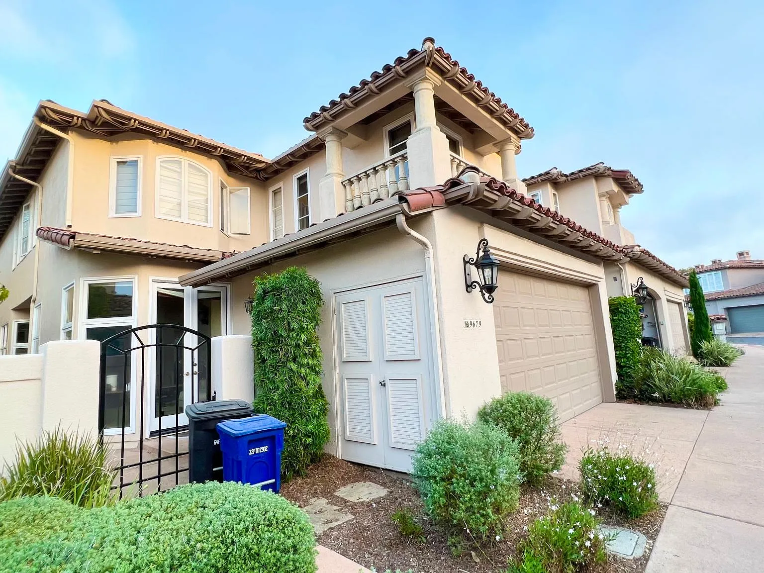 4 bed, 2601 sqft, $7,148 — Photo 2