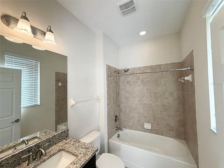 19522 Whispering Brook Dr — Photo 34