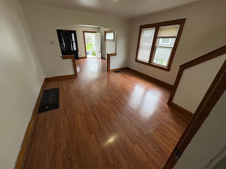 128-130 Haldy Ave — Photo 3