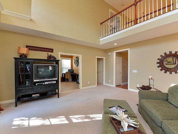 2nd image of 202 Stillcreek Dr