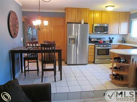 KITCHEN AND DINING