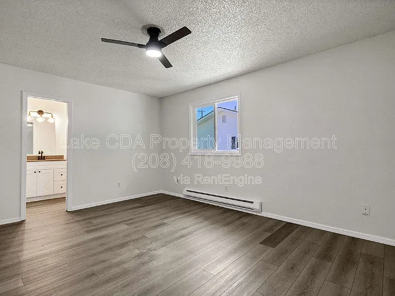 906 N 2nd St — Photo 14