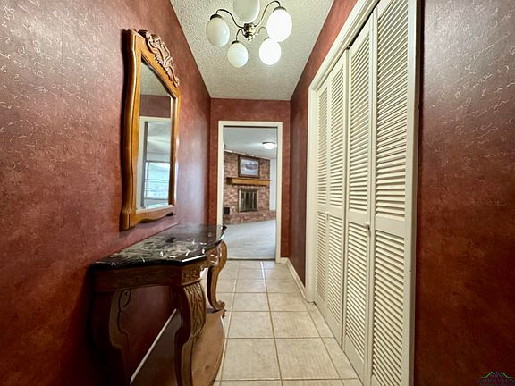 3rd image of 3275 Omie Dr