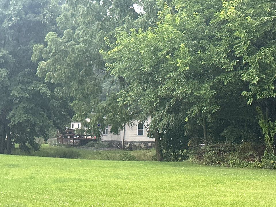 2nd image of 4 White House Rd