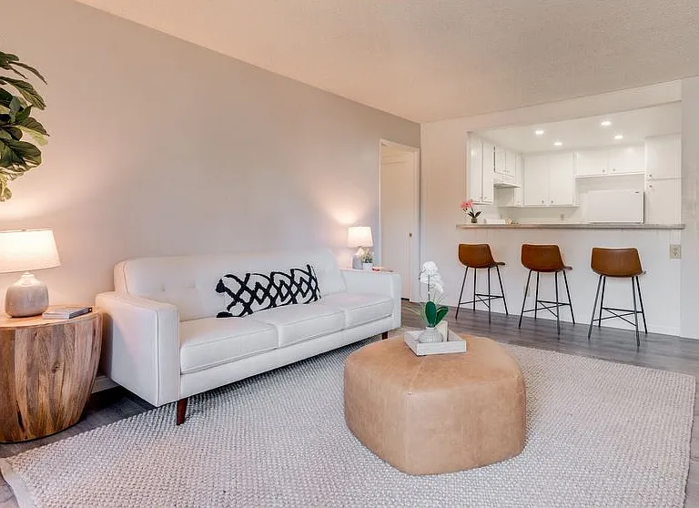 1133 E Alosta Ave #B201 — Photo 8