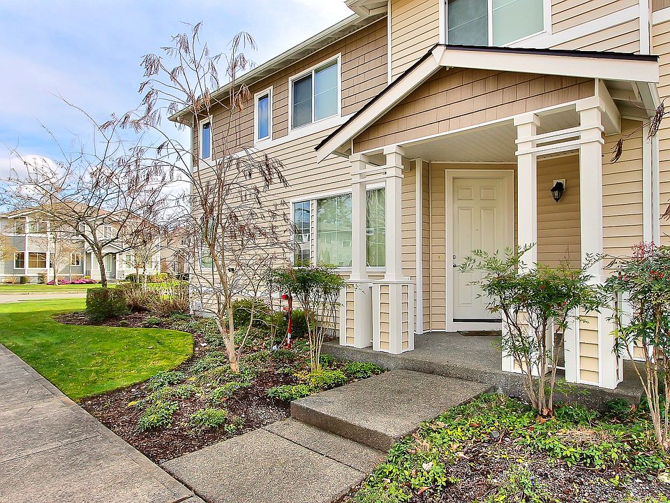 1st image of 2055 Garry Oaks Ave Unit A
