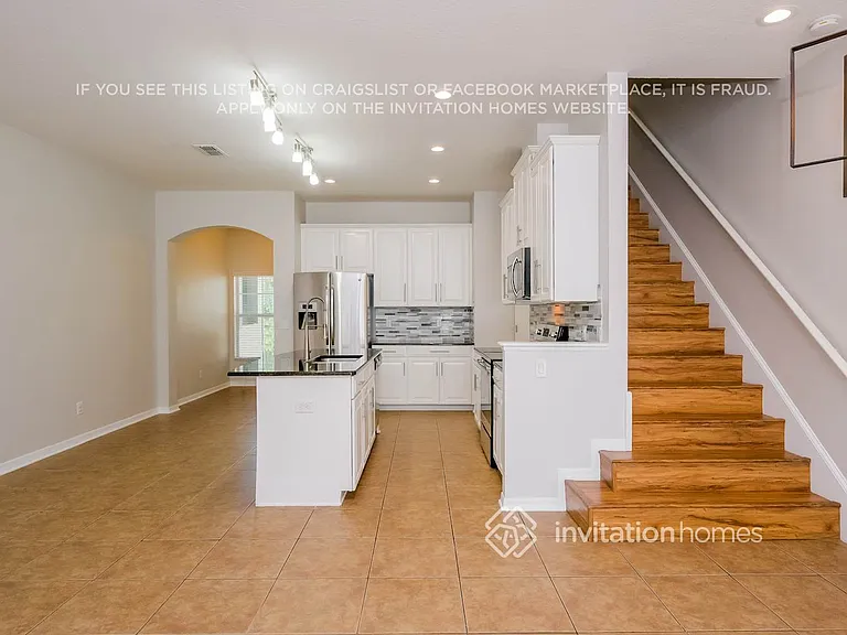 12592 Streamdale Dr — Photo 3