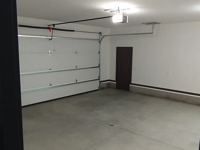 2300 Upland Ave SW — Photo 30
