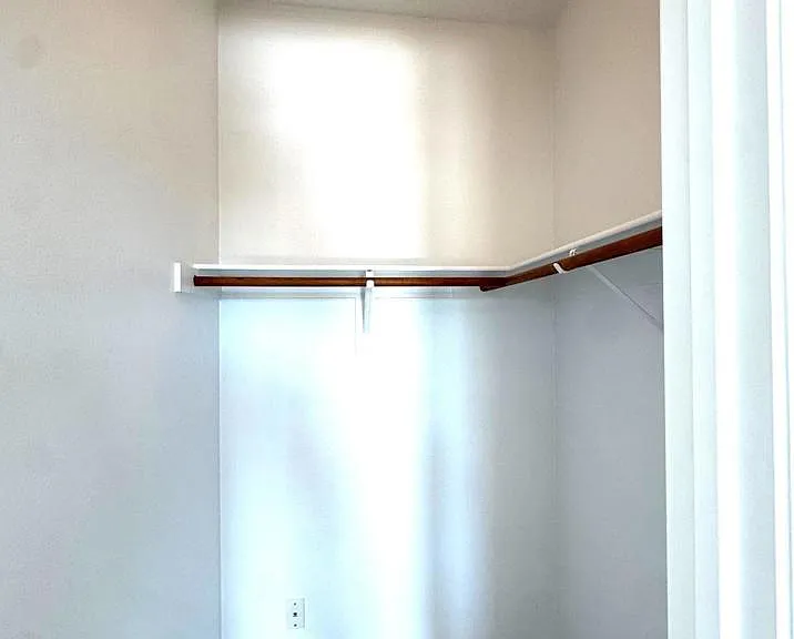 653 Beach St — Photo 18