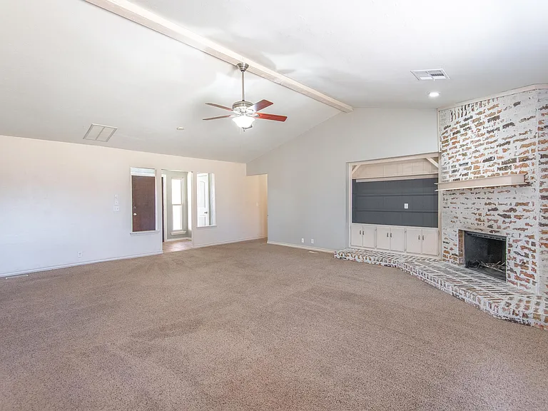 1321 Kelly Park Rd — Photo 10