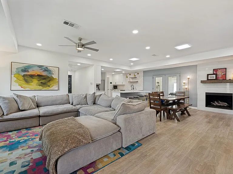 3619 Merrell Rd — Photo 5