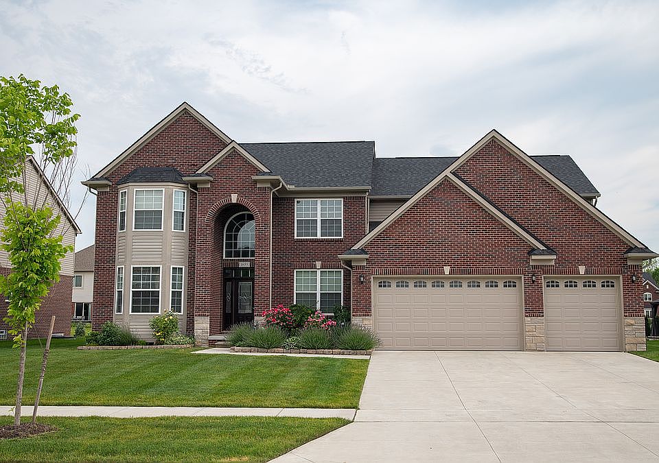1st image of 1655 Bur Oak Dr