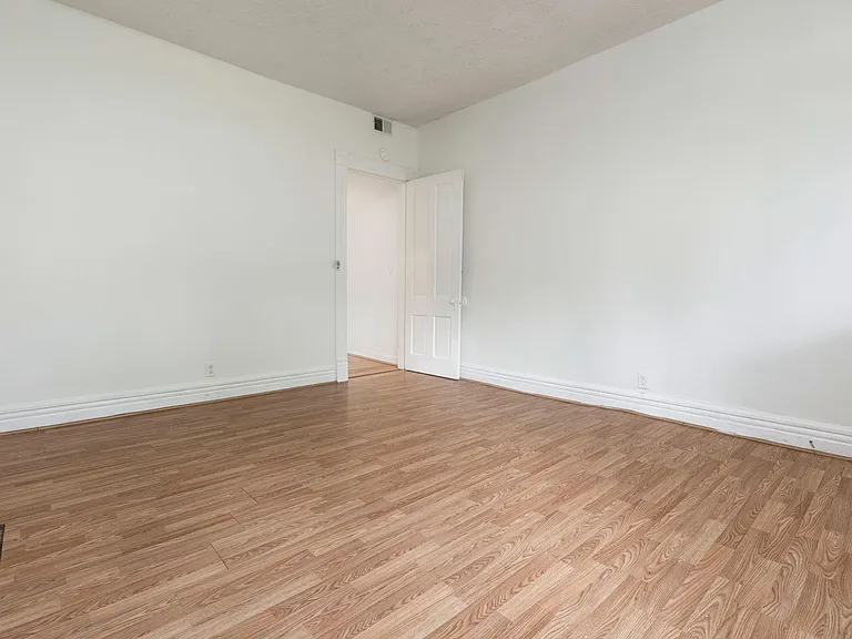 522 Zane Street — Photo 10