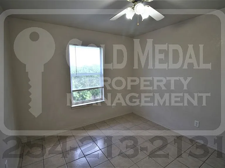 1619 Inca Dr — Photo 9