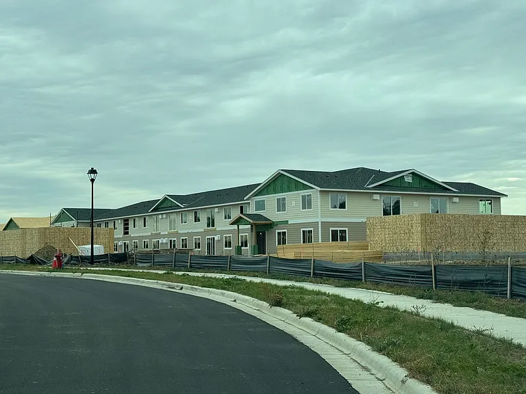 Winsted Fields Apartments — Photo 36