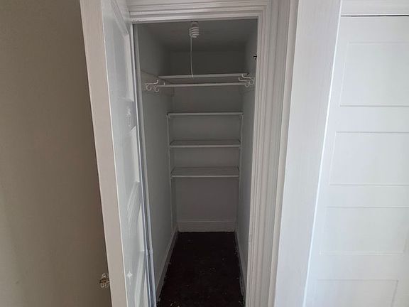 5th image of 1858 Guernsey Ave #1