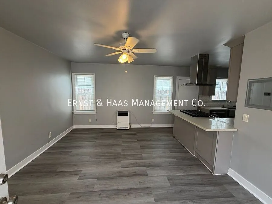 Charming Studio Apartment in the Heart of Long Beach! — Photo 4