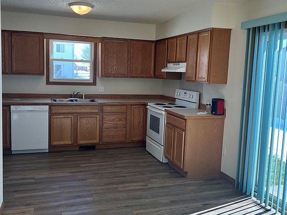 3rd image of 2362 Darwin Ln #2362