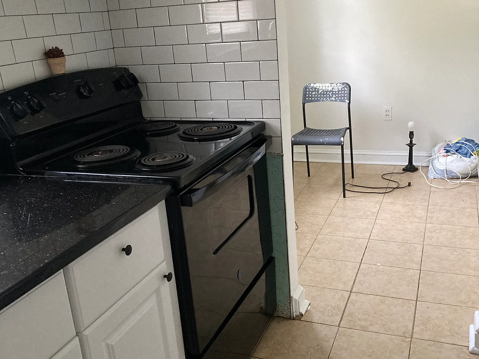 1 bed, 800 sqft, $1,400 — Photo 2
