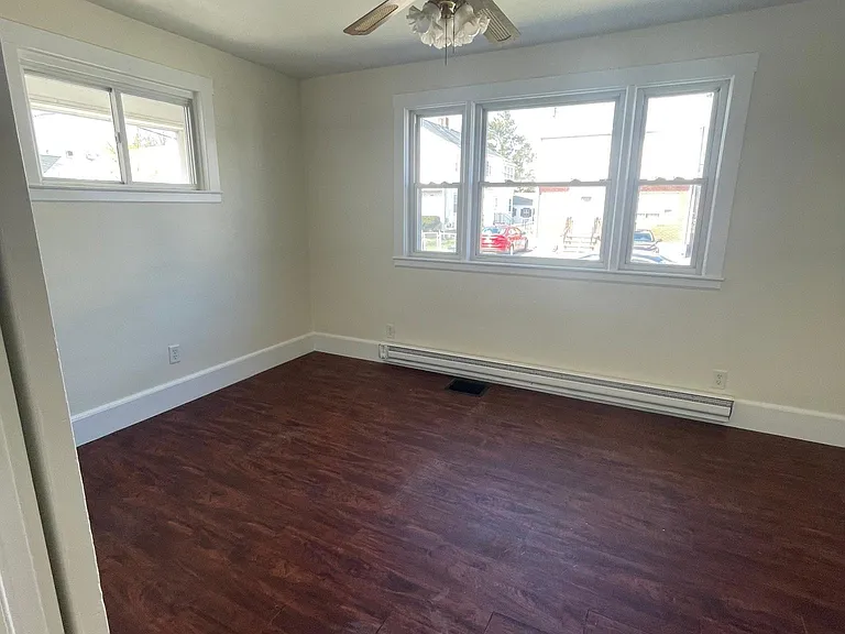 63 Lawn Ave — Photo 8