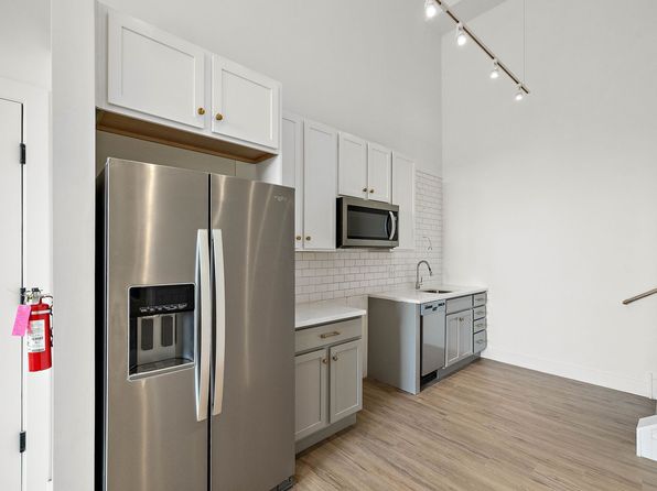 15 Girard St #201