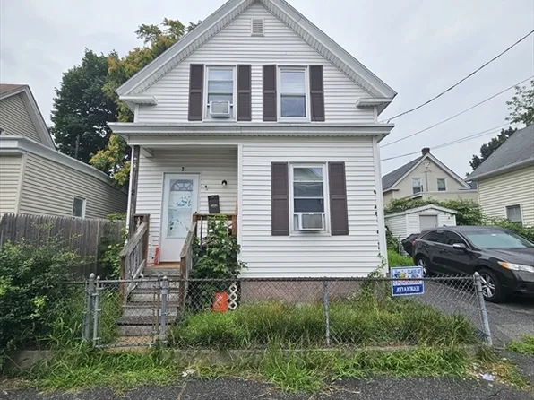 2 Viles Ave, Lowell, MA 01850
