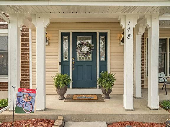 3rd image of 148 Crestmont Cir