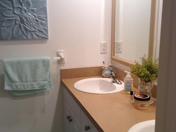 2nd image of 1714 Park Meadows Dr APT 4