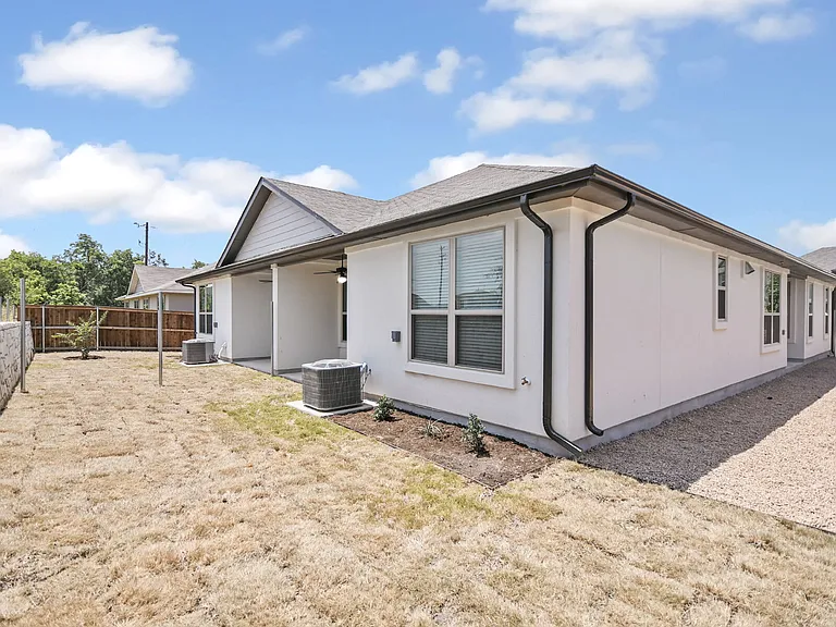408 Parkline Dr — Photo 27