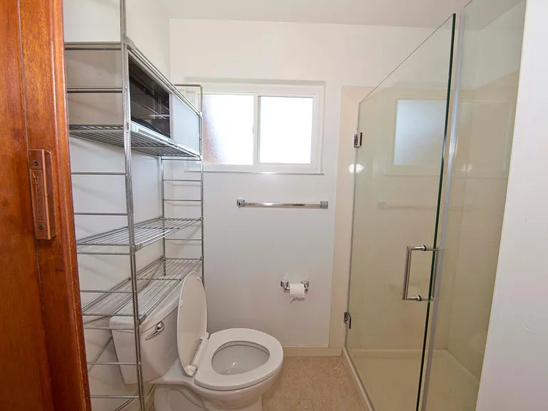 Master Bed Room Bath