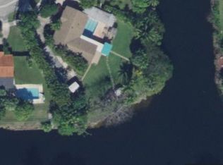 94 Avenue 15 St, Miami, FL 33174