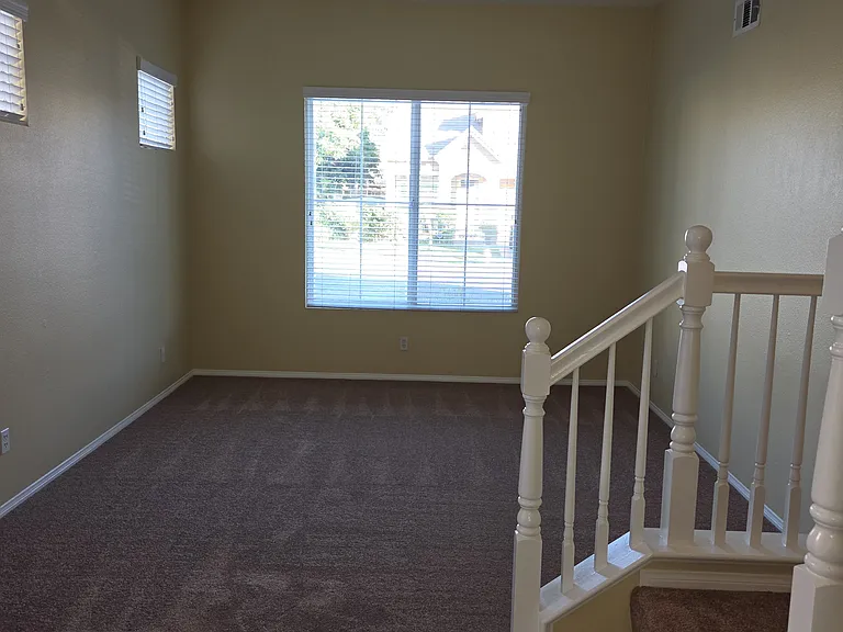 3920 Bluff St — Photo 5