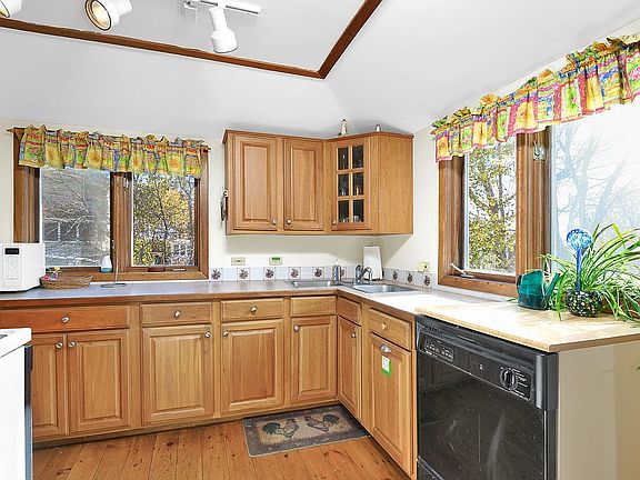 Kitchen - ocean views