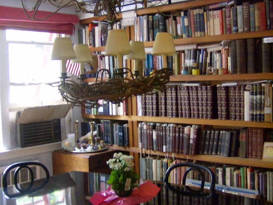 2nd image of 52 Avondale Rd