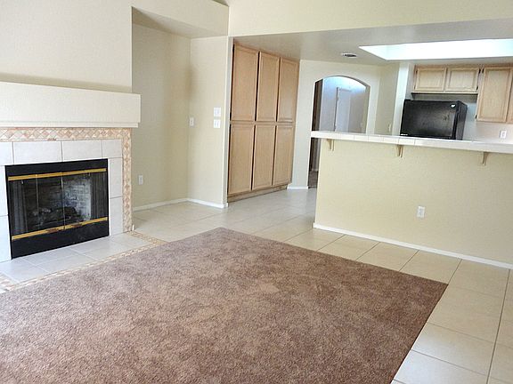 5th image of 4417 La Lima Ct