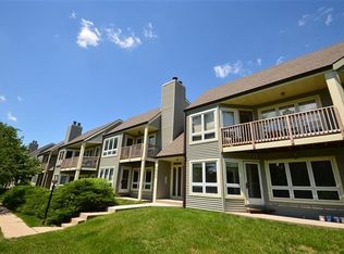 105 Ski Ct, Madison, WI 53713