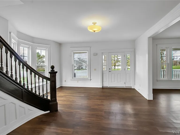 5849 Broadway St #8 — Photo 5