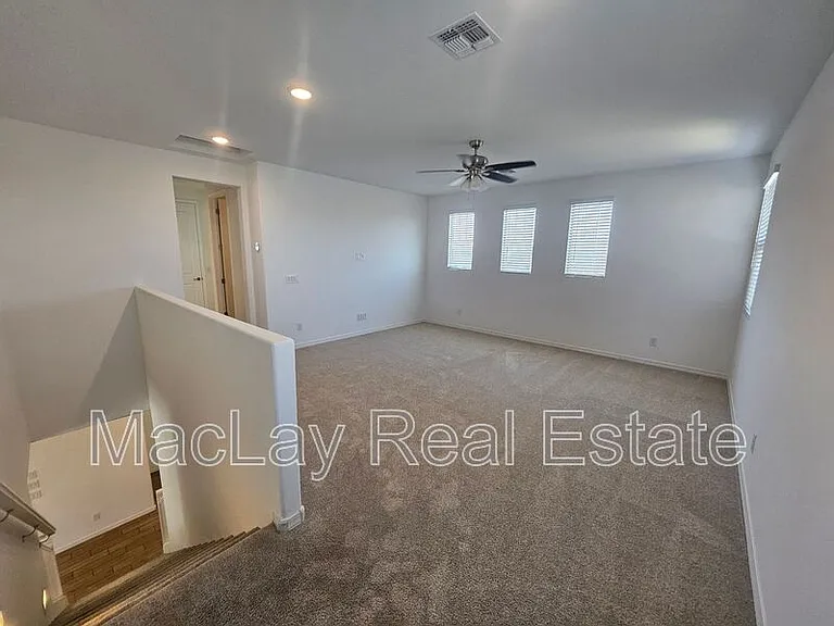 22815 E Watford Dr — Photo 15
