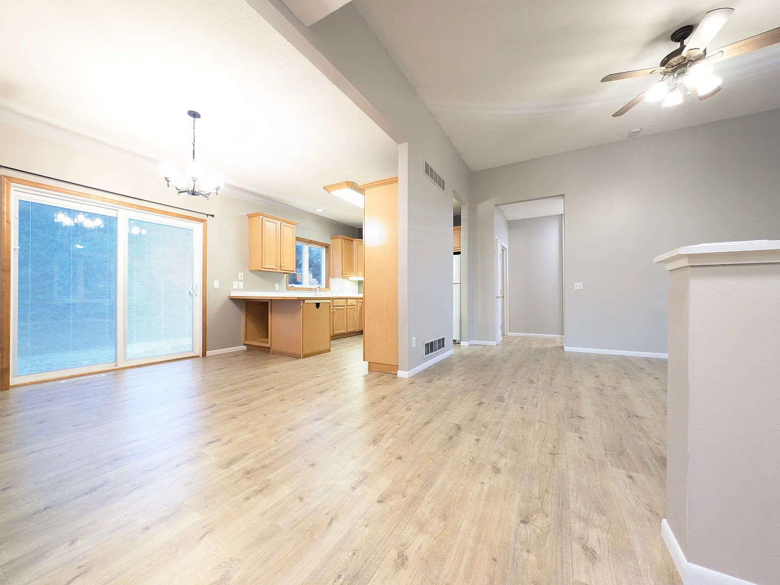 2100 Sibley View Ct — Photo 2