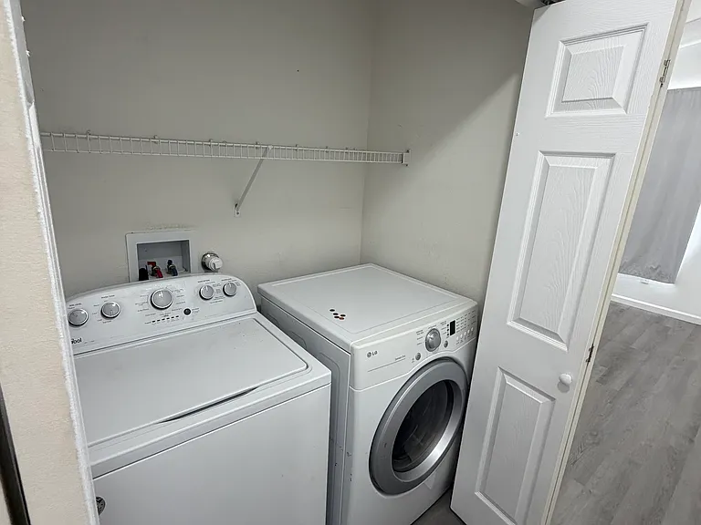 10652 Neptune St NW — Photo 19