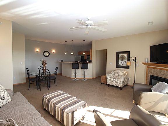 2nd image of 470 Penn Ct APT 7