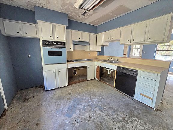 5th image of 28636 Rantoul Ct