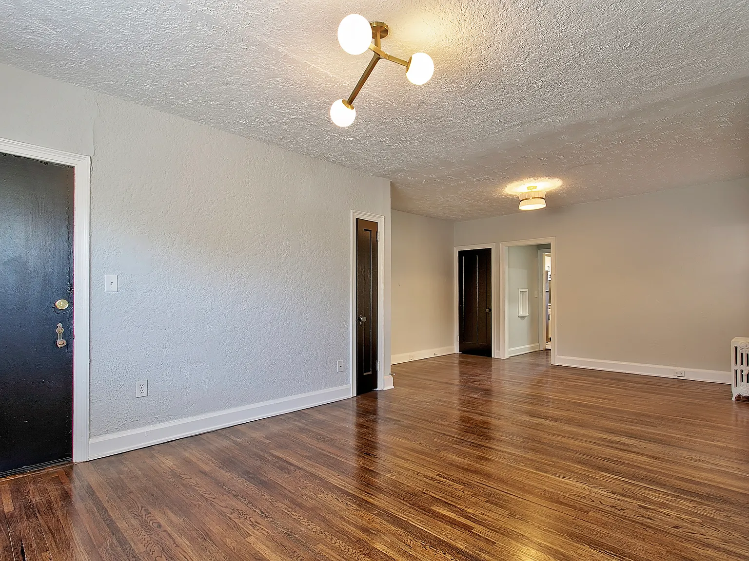 1 bed, 900 sqft, $1,245 — Photo 3
