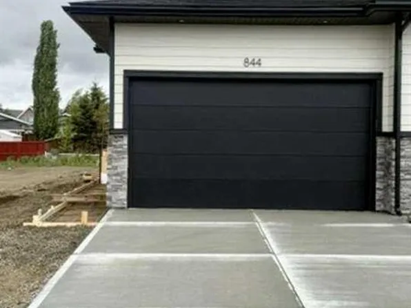 844 W Beckner St, Carstairs, AB T0M 0N0